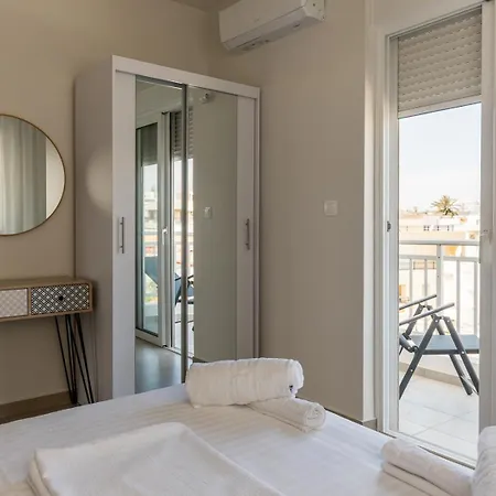 Olive Tree Apartment *